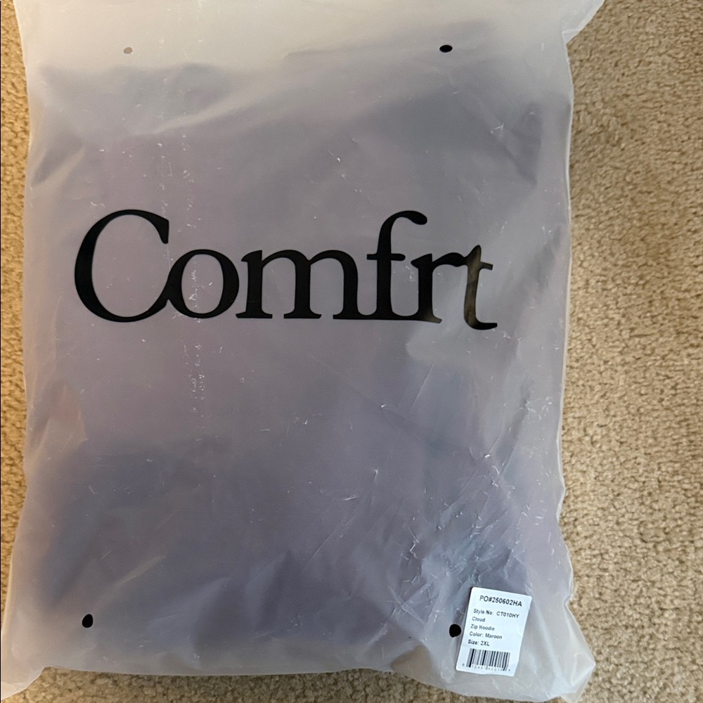 Comfrt cloud zip hoodie in 2xl in maroon